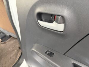 日産 モコ サムネイル25